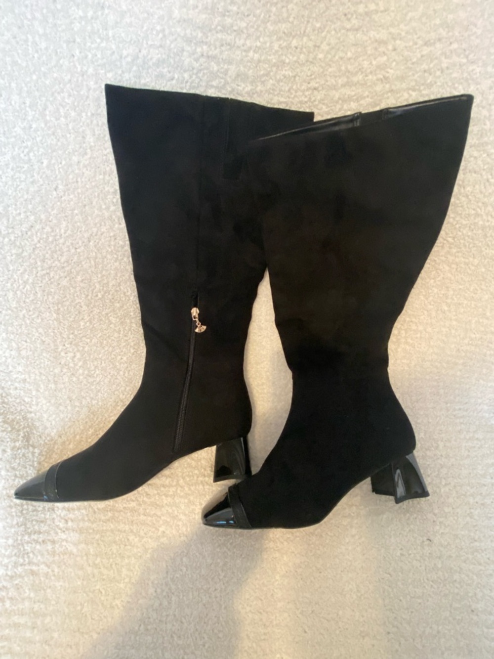 Karl Lagerfeld Paris Shiv on Black Faux Suede Knee High Boots Size 8 - Picture 5 of 7